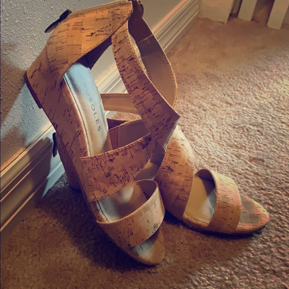 Cork wedges